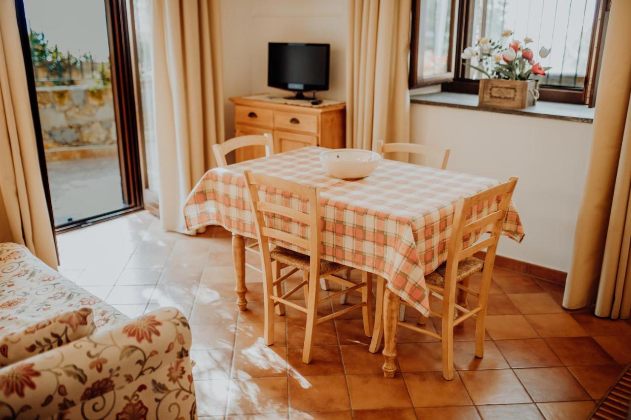 Residenza Golfo Degli Ulivi Apart otel Caprioli Dış mekan fotoğraf